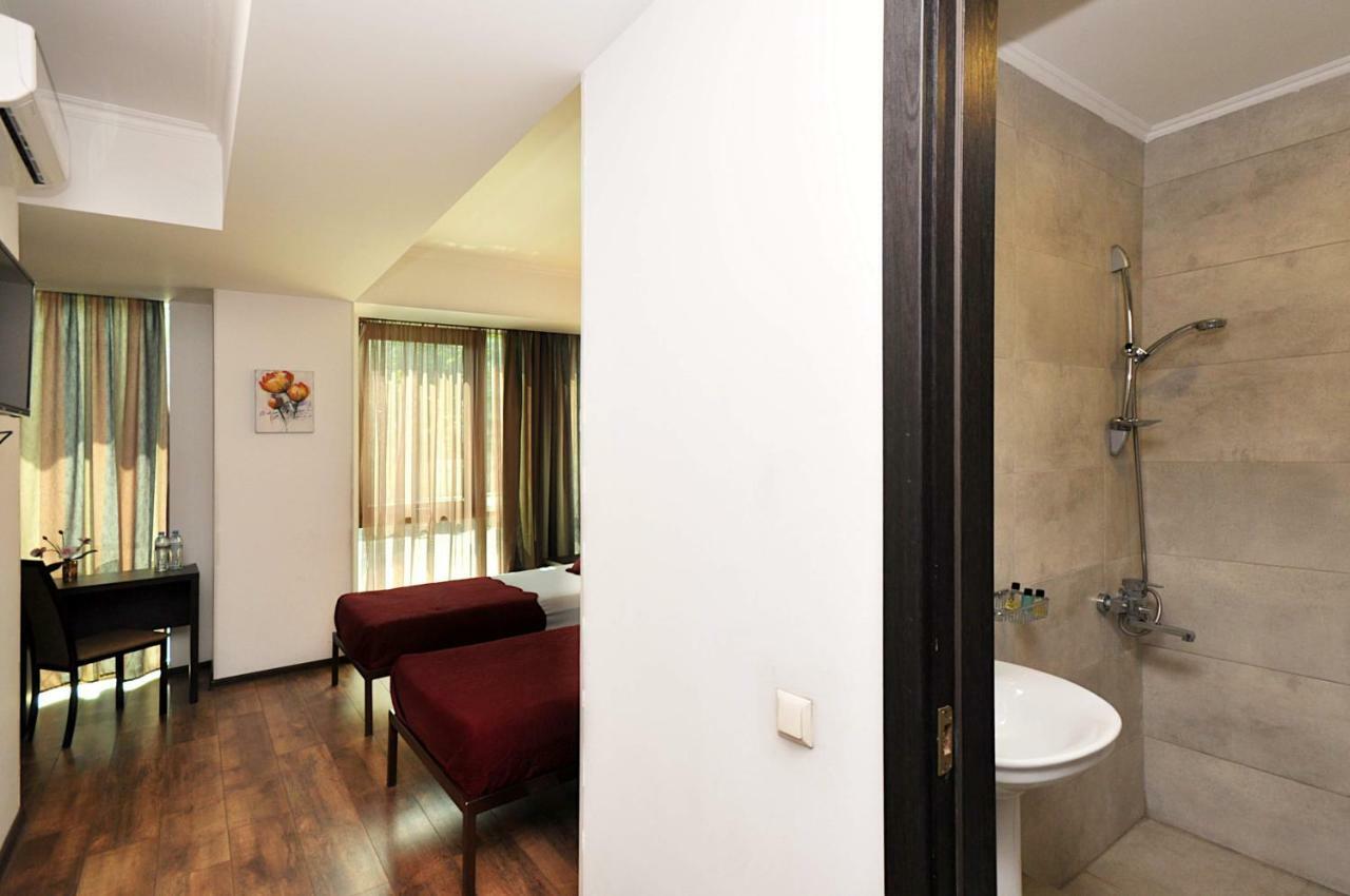 Hotel Tbilisi Check In Exterior foto