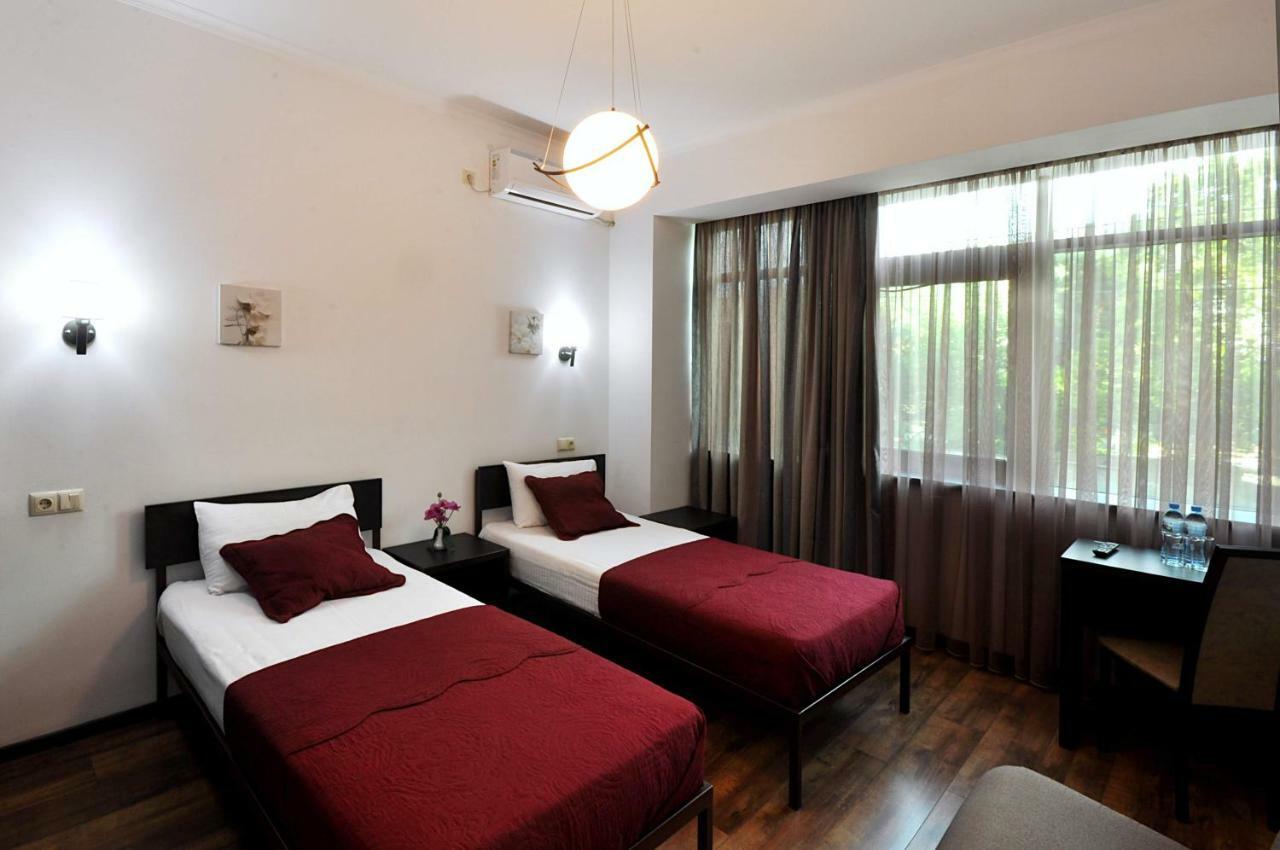 Hotel Tbilisi Check In Exterior foto